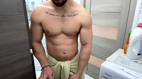 Snapshot of advp69 chatting on November 2025 08:14:01 AM Mrrfitt online show from November 2025 08:14:01 AM