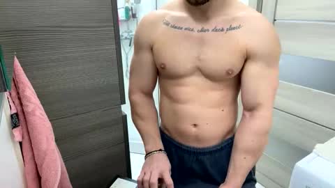 Snapshot of advp69 chatting on January 2026 06:15:02 AM Mrrfitt online show from January 2026 06:15:02 AM