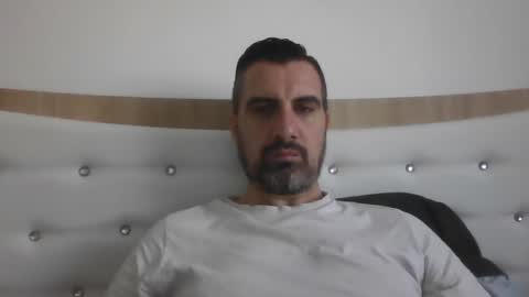 Snapshot of adyyyyyyyyyy35 chatting on April 2026 06:25:02 AM Adrian online show from April 2026 06:25:02 AM