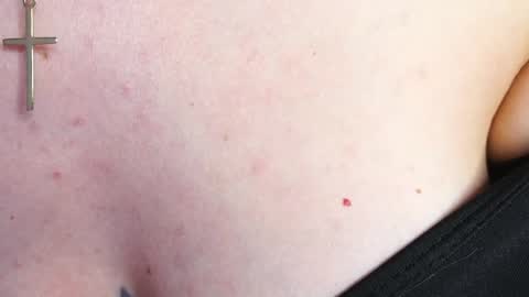 Snapshot of aelia_anara chatting on April 2026 05:28:01 PM Aelia online show from April 2026 05:28:01 PM