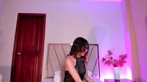 aelinduvalier online show from November 2025 01:04:02 AM