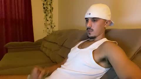 Luci online show from March 2026 02:04:02 AM