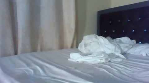 Snapshot of afrilola chatting on May 2026 09:47:02 AM afrilola online show from May 2026 09:47:02 AM