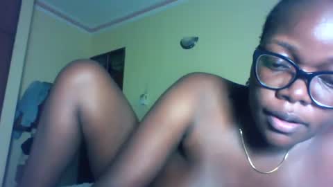 Snapshot of afrilola chatting on May 2026 03:44:02 AM afrilola online show from May 2026 03:44:02 AM