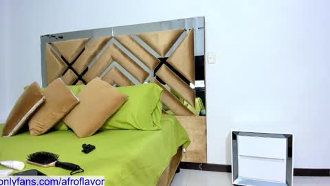 Jheremy and  leeryc  online show from September 2025 11:12:02 AM