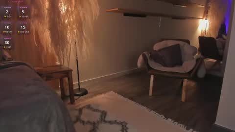 Emma online show from February 2025 02:59:01 AM