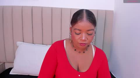 Snapshot of afrodita_de_amor chatting on December 2025 11:48:01 AM Vr. online show from December 2025 11:48:01 AM