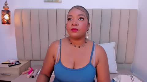 Snapshot of afrodita_de_amor chatting on December 2025 11:37:01 AM Vr. online show from December 2025 11:37:01 AM