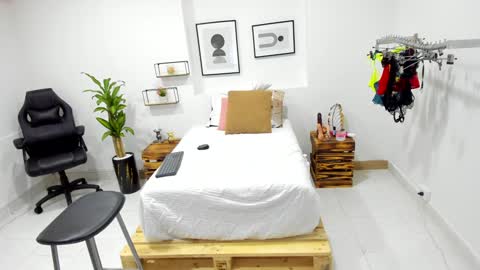 Afrodita online show from December 2024 02:28:01 PM