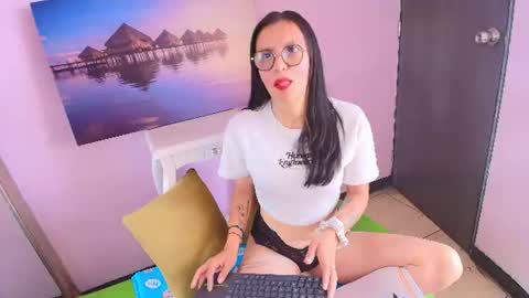 Afrodita Rosse online show from July 2026 04:13:01 PM