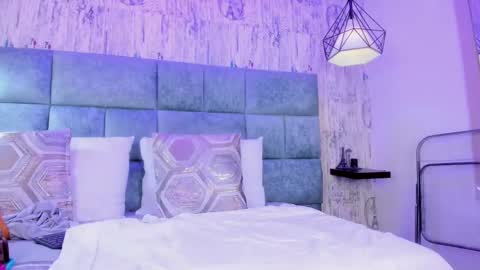 Snapshot of afroditagreenn chatting on March 2025 02:48:02 PM Afrodita online show from March 2025 02:48:02 PM