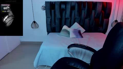 Afrodita online show from December 2025 07:10:01 PM