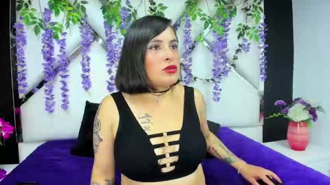 afroditaowen_ online show from November 2025 01:46:01 PM