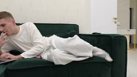 Mark online show from April 2026 09:34:01 PM