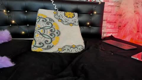 Snapshot of agata__rose chatting on February 2025 11:23:02 AM agata__rose online show from February 2025 11:23:02 AM