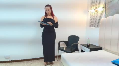 AGATHA online show from January 2026 01:09:02 AM