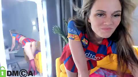 Snapshot of agatha_roose chatting on July 2026 04:19:01 AM Agatha Rose online show from July 2026 04:19:01 AM