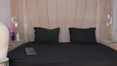 Agatha Steel online show from February 2026 08:39:01 PM