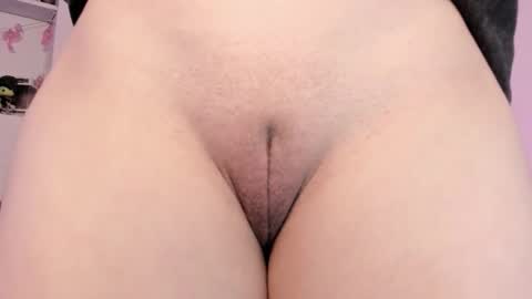 Camila     2 online show from February 2026 01:23:01 AM