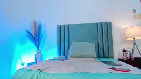 Agathaa white online show from February 2025 02:48:01 PM