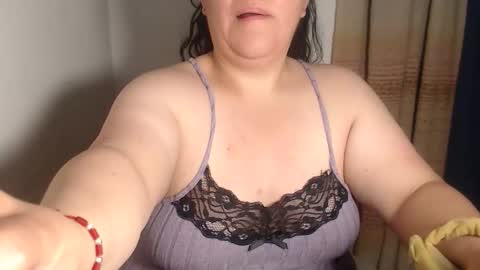 Snapshot of agathaaaa chatting on December 2025 10:43:01 AM online show from December 2025 10:43:01 AM