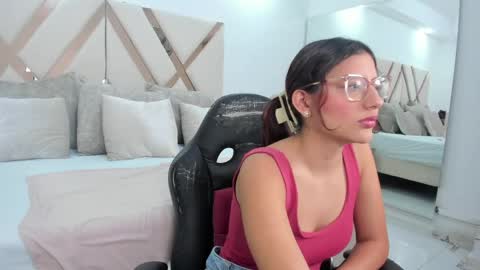 Snapshot of agathajoness1 chatting on April 2026 02:11:02 PM Agatha online show from April 2026 02:11:02 PM