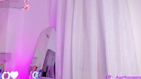 Agatha Owens online show from September 2025 01:27:01 AM