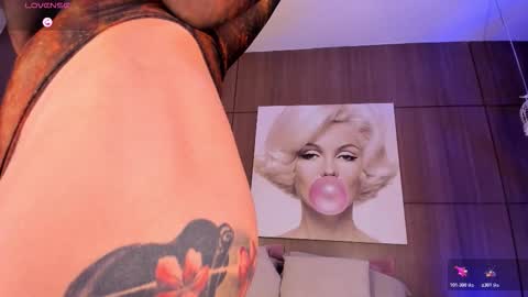 Snapshot of agattaduque chatting on October 2025 12:04:01 AM online show from October 2025 12:04:01 AM