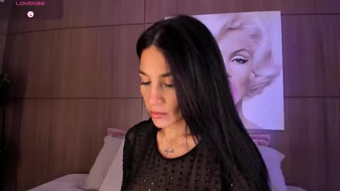 Snapshot of agattaduque chatting on November 2025 12:46:02 AM online show from November 2025 12:46:02 AM