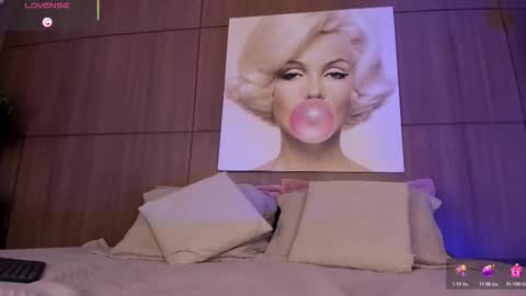 Snapshot of agattaduque chatting on December 2025 11:43:01 PM online show from December 2025 11:43:01 PM