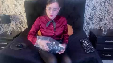 Snapshot of aghata_moon chatting on March 2026 04:24:01 PM Aghata Moon online show from March 2026 04:24:01 PM