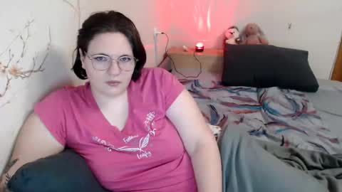 Snapshot of aglaya_fame chatting on February 2025 06:42:02 PM Aglaya Fame online show from February 2025 06:42:02 PM