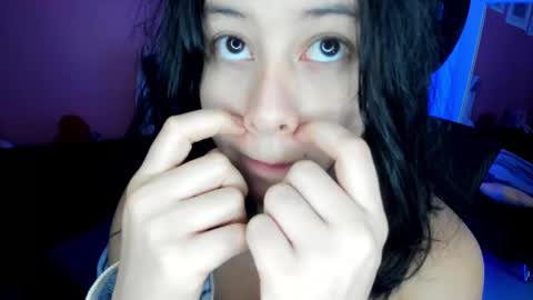 Snapshot of agnes_21 chatting on October 2025 01:51:02 PM ines online show from October 2025 01:51:02 PM