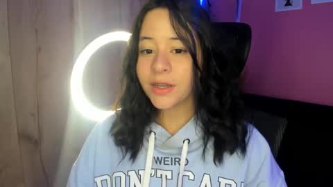 Snapshot of agnes_21 chatting on November 2025 01:51:01 PM ines online show from November 2025 01:51:01 PM