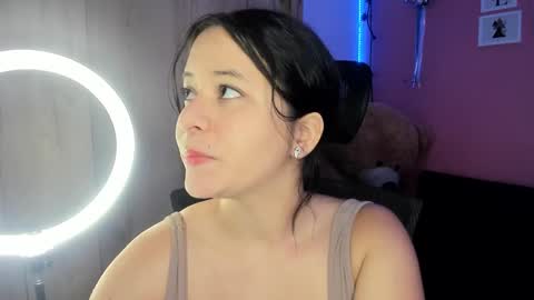 Snapshot of agnes_21 chatting on November 2025 02:00:01 PM ines online show from November 2025 02:00:01 PM