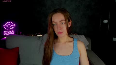 Snapshot of agnes_wells chatting on April 2026 01:03:01 AM agnes wells online show from April 2026 01:03:01 AM