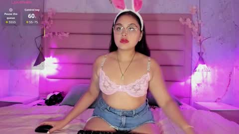 Snapshot of agnesrocuzzo chatting on November 2025 11:12:02 AM agnesrocuzzo online show from November 2025 11:12:02 AM