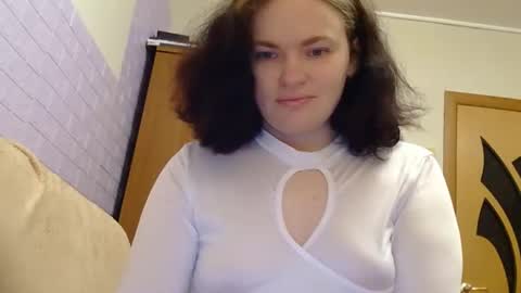 Agnettta online show from September 2025 11:49:01 PM