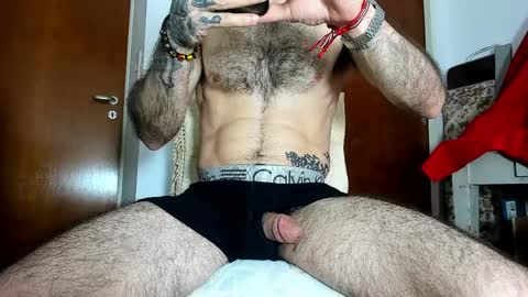 Snapshot of aguslover chatting on April 2026 03:31:02 PM Agustin online show from April 2026 03:31:02 PM