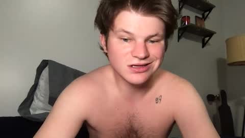 Snapshot of ahblah chatting on December 2025 08:24:02 PM ahblah online show from December 2025 08:24:02 PM