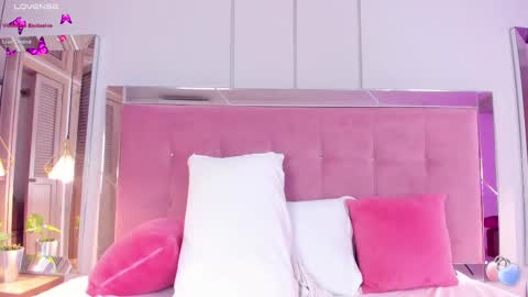 AHINOA online show from February 2025 02:14:01 AM