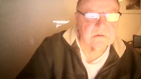 Snapshot of ahmole chatting on December 2024 12:27:01 AM Ole online show from December 2024 12:27:01 AM