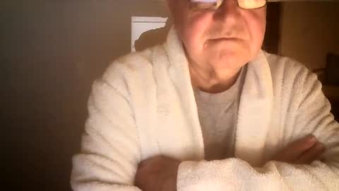 Snapshot of ahmole chatting on December 2024 10:13:01 PM Ole online show from December 2024 10:13:01 PM