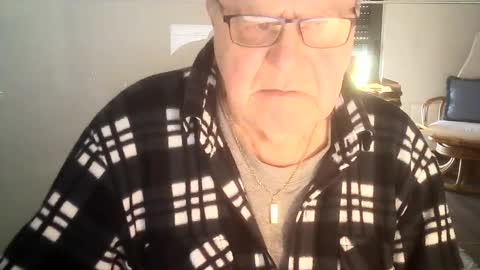 Snapshot of ahmole chatting on December 2024 10:40:02 AM Ole online show from December 2024 10:40:02 AM