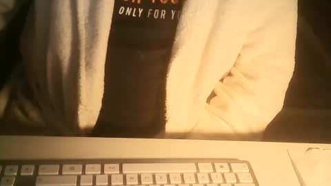 Snapshot of ahmole chatting on February 2025 08:33:02 PM Ole online show from February 2025 08:33:02 PM