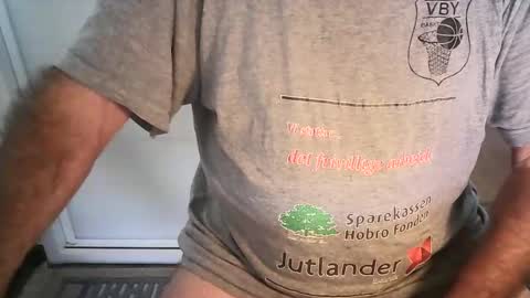 Snapshot of ahmole chatting on November 2025 08:17:02 AM Ole online show from November 2025 08:17:02 AM