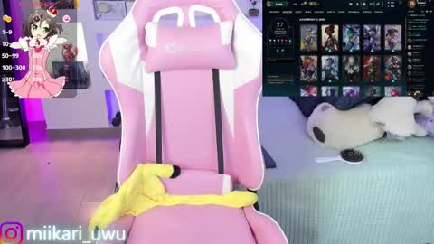 Ahri help me get to 100  online show from February 2025 08:48:01 AM