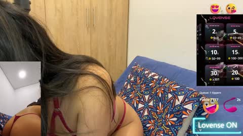 Snapshot of ahsleysnow chatting on January 2025 09:50:02 AM AHSLEY online show from January 2025 09:50:02 AM
