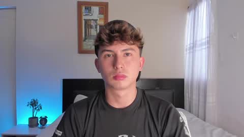 A H  online show from December 2024 10:04:01 PM