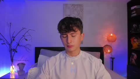 A H  online show from February 2025 04:40:02 AM